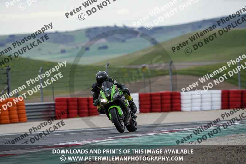 cadwell no limits trackday;cadwell park;cadwell park photographs;cadwell trackday photographs;enduro digital images;event digital images;eventdigitalimages;navarra;no limits trackdays;peter wileman photography;racing digital images;trackday digital images;trackday photos